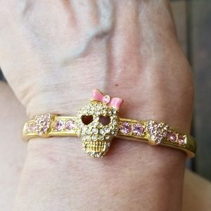 Betsey Johnson gold bracelet with Crystal skull